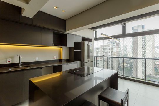 Venda de apartamento mobiliado, 2 quartos, closet e aceita pets. — Cozinha