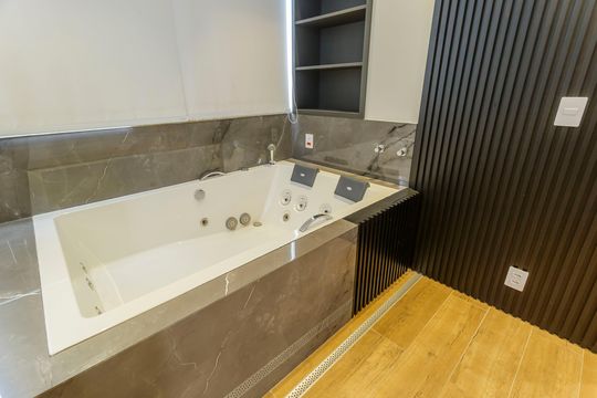 Venda de apartamento mobiliado, 2 quartos, closet e aceita pets. — Suíte 3