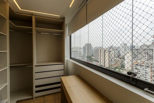 Venda de apartamento mobiliado, 2 quartos, closet e aceita pets. — Closet da Suíte 3