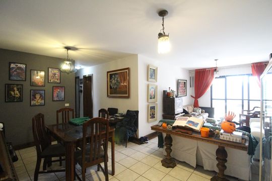 Rua Aroazes, 600