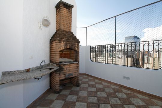 Comprar apartamento no Paraíso: 5 quartos, piscina e churrasqueira no condomínio. — Churrasqueira (Cobertura)