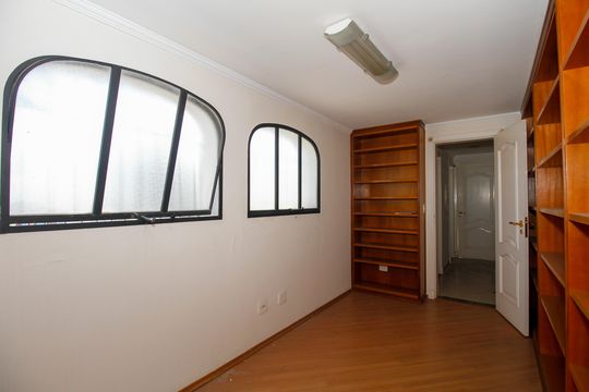Comprar apartamento no Paraíso: 5 quartos, piscina e churrasqueira no condomínio. — Quarto 3 (Cobertura)