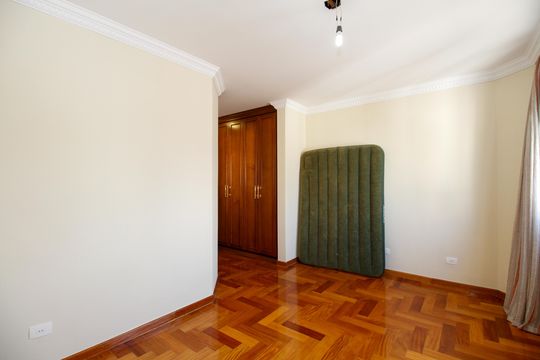 Comprar apartamento no Paraíso: 5 quartos, piscina e churrasqueira no condomínio. — Suíte 4