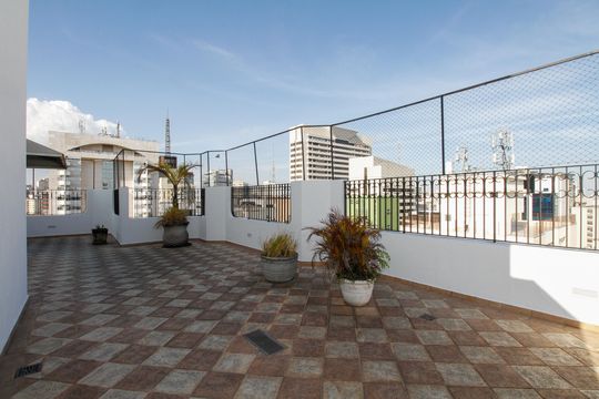 Comprar apartamento no Paraíso: 5 quartos, piscina e churrasqueira no condomínio. — Churrasqueira (Cobertura)