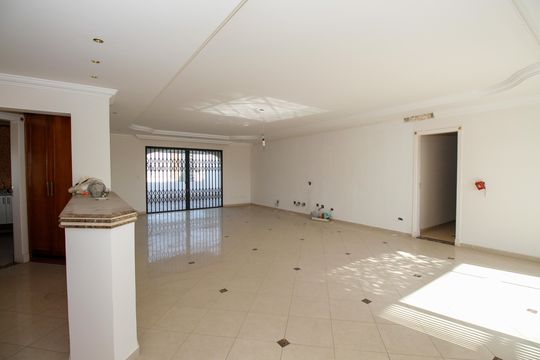 Comprar apartamento no Paraíso: 5 quartos, piscina e churrasqueira no condomínio. — Salão de Festas (Cobertura)