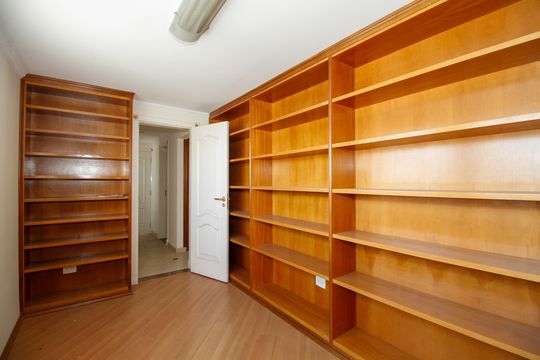Comprar apartamento no Paraíso: 5 quartos, piscina e churrasqueira no condomínio. — Quarto 3 (Cobertura)