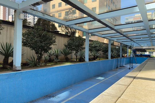Venda de apartamento mobiliado na Vila Olímpia com 2 quartos e varanda gourmet. — Área comum