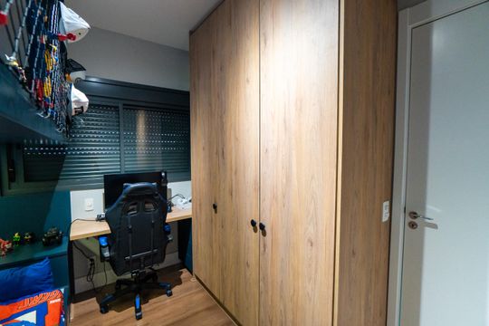 Apartamento mobiliado com 3 quartos, piscina, churrasqueira e varanda na Vila Clementino, para comprar. — Quarto 1