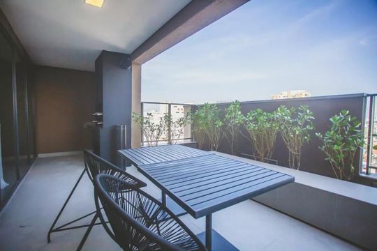 Apartamento mobiliado com 3 quartos, piscina, churrasqueira e varanda na Vila Clementino, para comprar. — Área comum - Churrasqueira