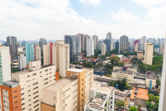 Apartamento mobiliado com 3 quartos, piscina, churrasqueira e varanda na Vila Clementino, para comprar. — Vista da Suite