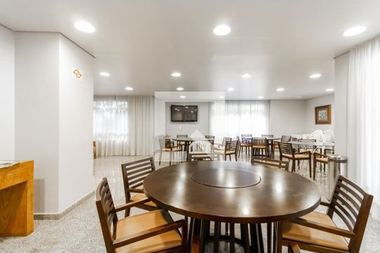Casa em condomínio para comprar em Indianópolis com 3 suítes e varanda. — Área comum - Salão de festas