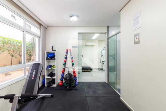 Casa em condomínio para comprar em Indianópolis com 3 suítes e varanda. — Área comum - Academia