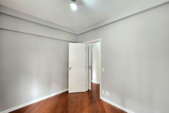 Casa em condomínio para comprar em Indianópolis com 3 suítes e varanda. — Suíte 2