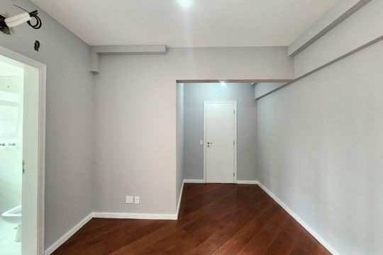 Casa em condomínio para comprar em Indianópolis com 3 suítes e varanda. — Suíte 3