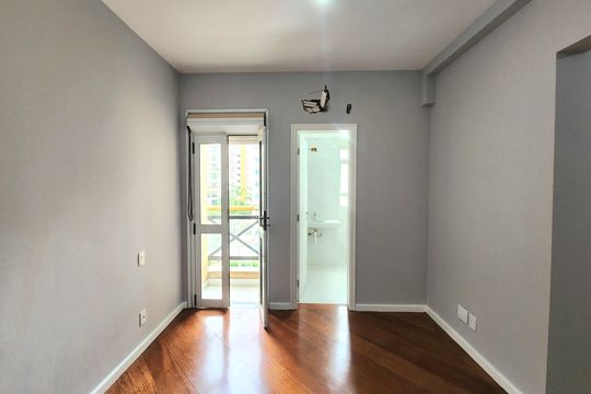 Casa em condomínio para comprar em Indianópolis com 3 suítes e varanda. — Suíte 3