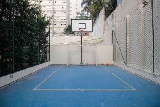 Comprar apartamento mobiliado de 2 quartos no Jardim Paulista com varanda e pets permitidos. — Quadra