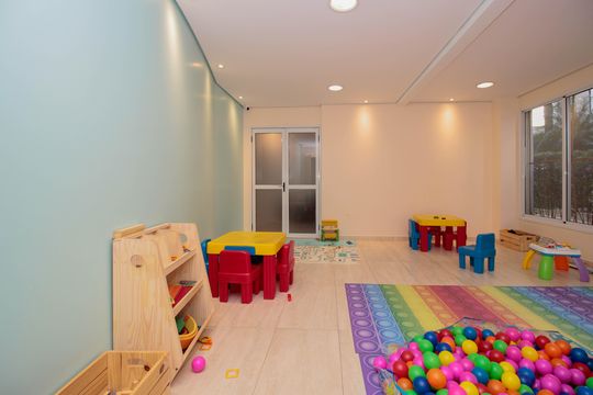 Comprar apartamento mobiliado de 2 quartos no Jardim Paulista com varanda e pets permitidos. — Brinquedoteca
