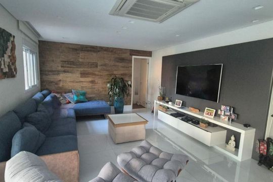 Venda de apartamento mobiliado com 3 quartos e varanda gourmet em Campo Belo. Piscina no condomínio. — foto 3