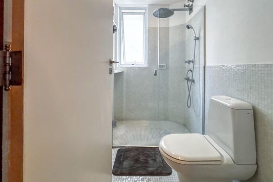 Venda de apartamento com 3 quartos. Oportunidades únicas de venda. — Banheiro da Suíte 2