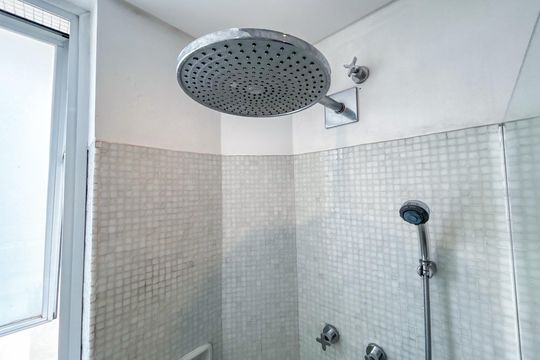 Venda de apartamento com 3 quartos. Oportunidades únicas de venda. — Banheiro da Suíte 2
