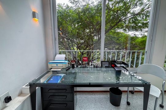 Venda de apartamento com 3 quartos. Oportunidades únicas de venda. — Escritório