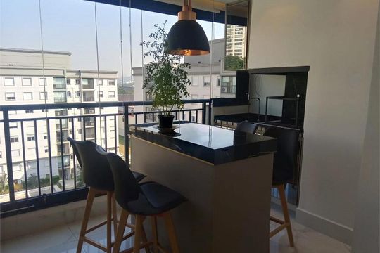 Comprar apartamento na Lapa: 2 quartos, varanda gourmet, piscina e churrasqueira no condomínio. Mobiliado. — foto 11