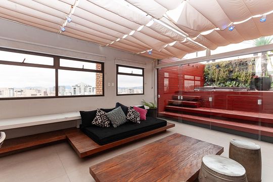 Apartamento mobiliado para comprar com 4 suítes, varanda, closet e garden. — Salão Cobertura