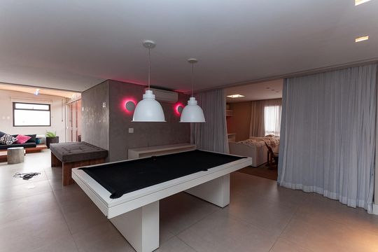 Apartamento mobiliado para comprar com 4 suítes, varanda, closet e garden. — Salão Cobertura