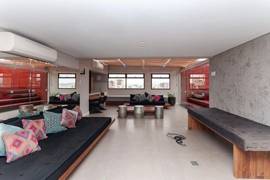 Apartamento mobiliado para comprar com 4 suítes, varanda, closet e garden. — Salão Cobertura