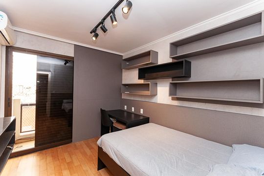Apartamento mobiliado para comprar com 4 suítes, varanda, closet e garden. — Suíte 2