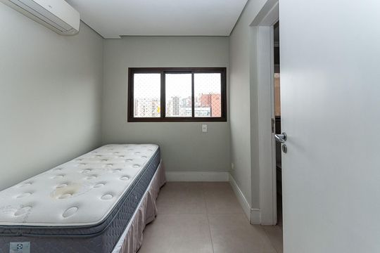 Apartamento mobiliado para comprar com 4 suítes, varanda, closet e garden. —  Suíte Cobertura