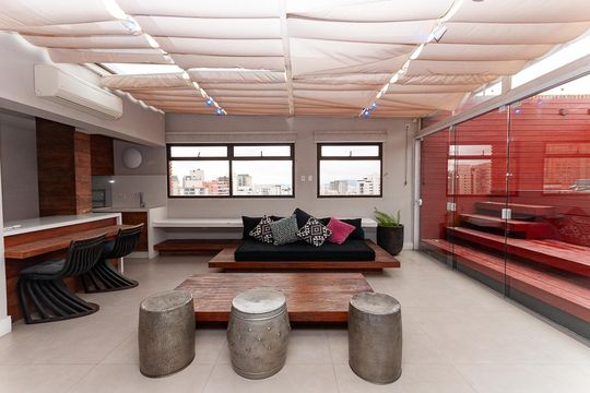 Apartamento mobiliado para comprar com 4 suítes, varanda, closet e garden. — Salão Cobertura