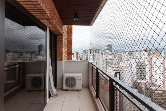 Apartamento mobiliado para comprar com 4 suítes, varanda, closet e garden. — Varanda