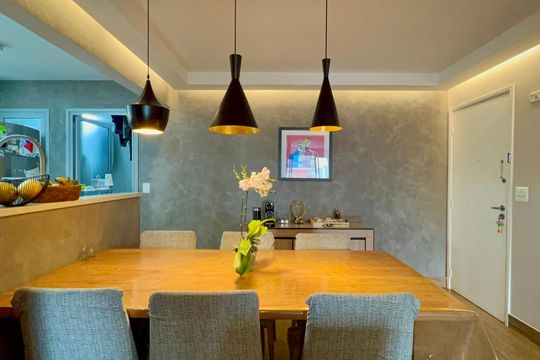 Apartamento na Vila Madalena com 3 quartos, varanda e academia. Ideal para comprar. — Sala de Jantar