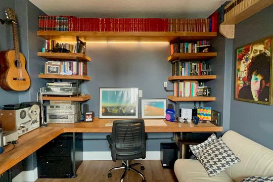 Apartamento na Vila Madalena com 3 quartos, varanda e academia. Ideal para comprar. — Quarto