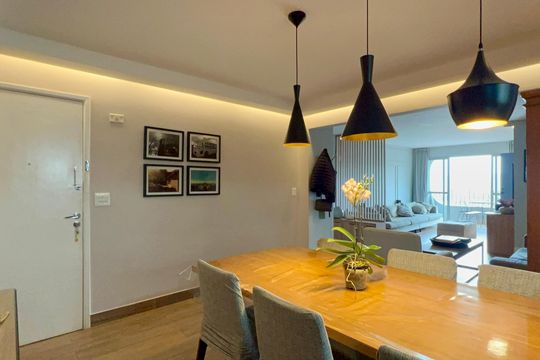 Apartamento na Vila Madalena com 3 quartos, varanda e academia. Ideal para comprar. — Sala de Jantar