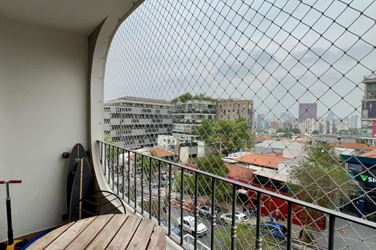 Apartamento na Vila Madalena com 3 quartos, varanda e academia. Ideal para comprar. — Varanda da Sala de TV