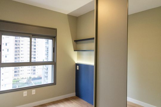Venda de apartamento no Jardim das Acacias com 2 quartos. — Suíte 2