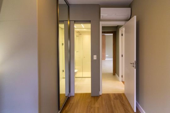 Venda de apartamento no Jardim das Acacias com 2 quartos. — Suíte 2
