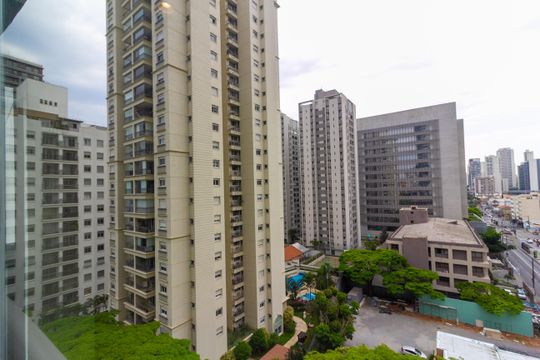 Venda de apartamento no Jardim das Acacias com 2 quartos. — Vista Varanda