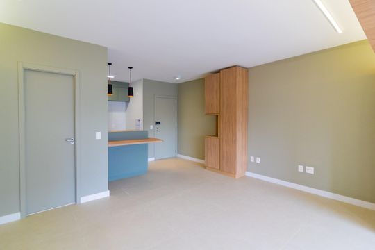 Venda de apartamento no Jardim das Acacias com 2 quartos. — Sala