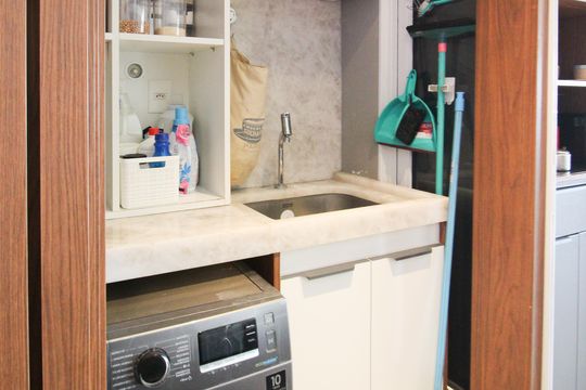 Compra este apartamento com 2 quartos, ideal para pets. — Área de Serviço