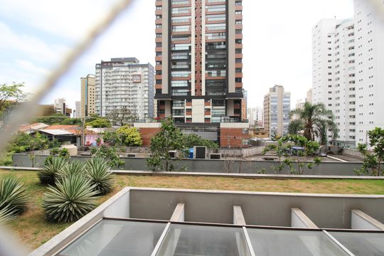 Compra este apartamento com 2 quartos, ideal para pets. — Vista da Varanda