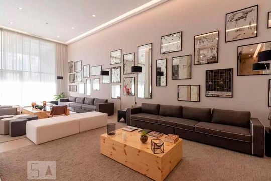 Compra este apartamento com 2 quartos, ideal para pets. — Área comum - Salão de festas