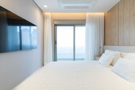 Apartamento em Perdizes com varanda, 2 suítes, mobiliado, ideal para comprar e aceitar animais. —  Suíte 1