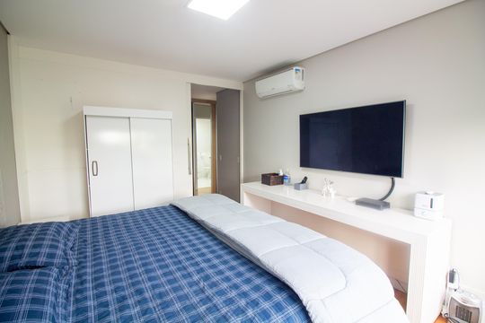 Venda de apartamento no Campo Belo com 3 quartos, piscina e churrasqueira. — Suíte 3