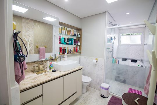 Venda de apartamento no Campo Belo com 3 quartos, piscina e churrasqueira. — Banheiro da Suíte 3