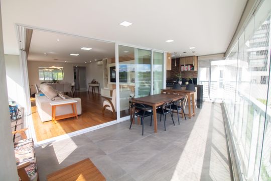 Venda de apartamento no Campo Belo com 3 quartos, piscina e churrasqueira. — Varanda Gourmet
