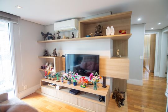 Venda de apartamento no Campo Belo com 3 quartos, piscina e churrasqueira. — Sala de TV