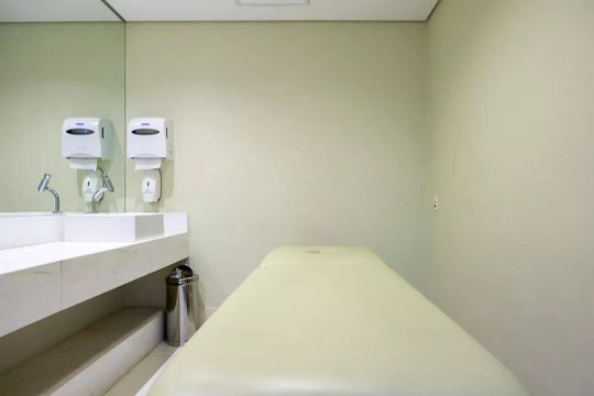 Venda de apartamento no Campo Belo com 3 quartos, piscina e churrasqueira. — Área comum - Sala de Massagem